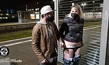 दो शौकिया जर्मनों के साथ बस स्टेशन सेक्स